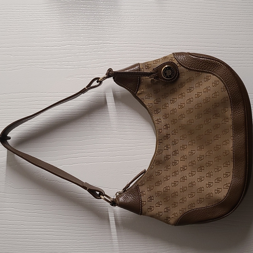 Dooney & Bourke bag